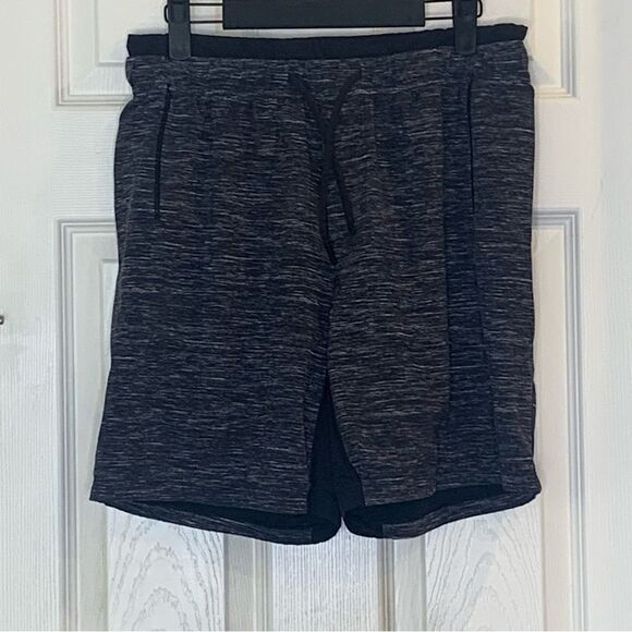 lululemon athletica Other - Lululemon On The Mat Short Needles Texture White Black Size Medium